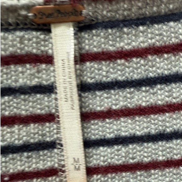 Free People Striped Long Sleeve Knit Top boxy Oversized size Medium - Picture 2 of 6